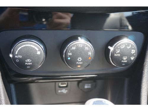 2013 Chrysler 200 Limited, US $30,567.00, image 13