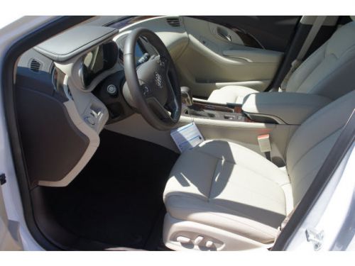2014 buick lacrosse leather group