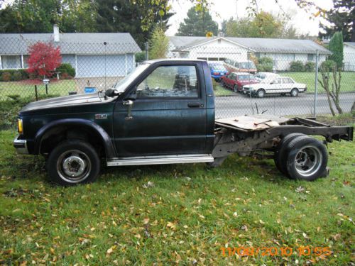 1989 chevrolet t10pu 4x4  class trk   model s14  v6  5 speed  4weel drive