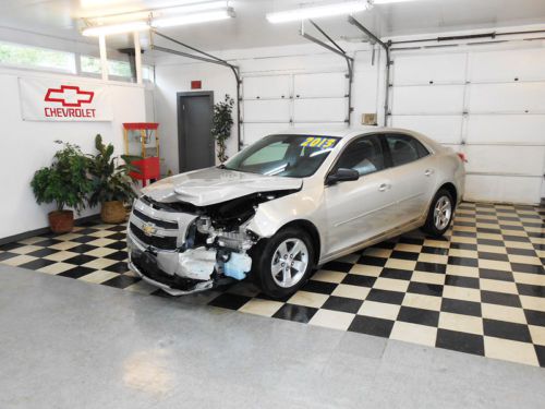 2013 chevrolet malibu ls 16k no reserve salvage rebuildable damaged