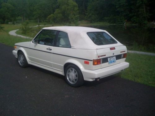 1993 volkswagen cabriolet classic convertible 2-door 1.8l