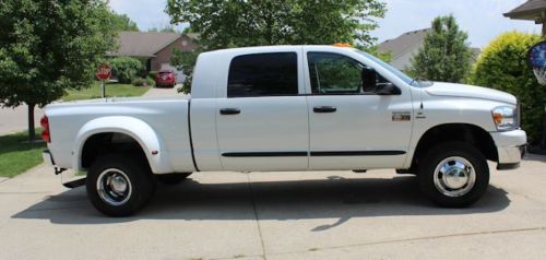 2007 dodge ram 3500 slt extended crew cab pickup 4-door 6.7l white mega cab 4x4