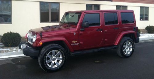 2013 jeep wrangler unlimited sahara sport utility 4-door 3.6l