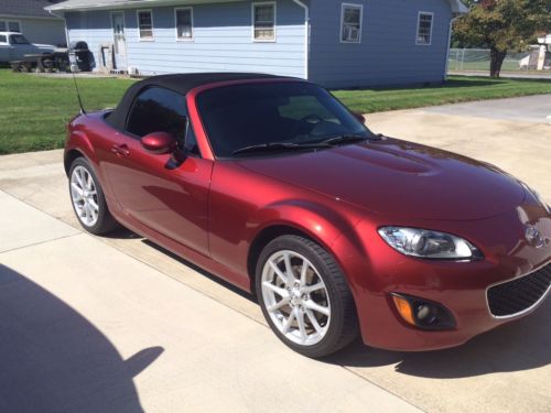 2009 mazda mx-5 miata touring convertible 2-door 2.0l .