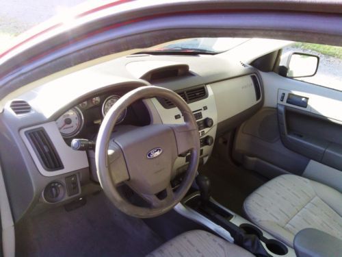2008 Ford Focus SE Sedan 4-Door 2.0L Salvage title 100% repaired low reserve., image 10