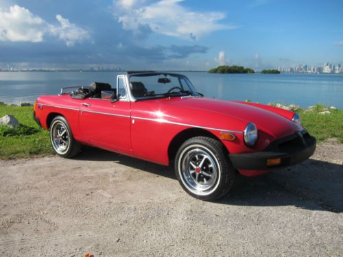 Beautiful red mgb roadster only 45k miles very clean well sorted runs great!!