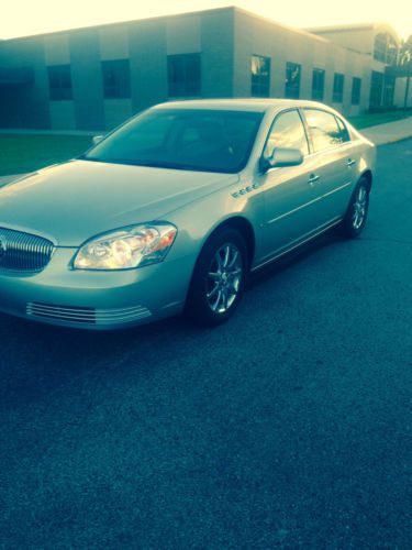 Silver 2006 buick lucerne cxl