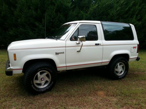 1986 ford bronco ii xlt sport utility 2-door 2.9l 4x4 manual shift