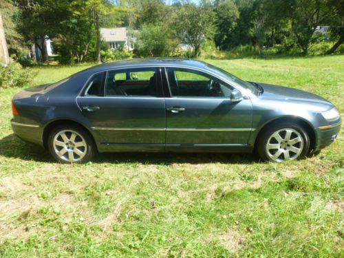 2004 volkswagen phaeton v8 sedan 4-door 4.2l