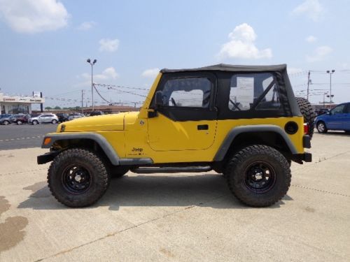 SE Manual SUV 2.4L 2 inch Lift 33 inch tires only 38k miles, US $17,000.00, image 3