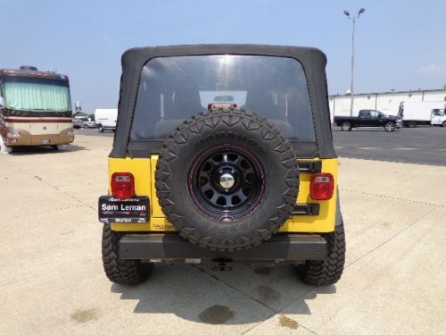 SE Manual SUV 2.4L 2 inch Lift 33 inch tires only 38k miles, US $17,000.00, image 5