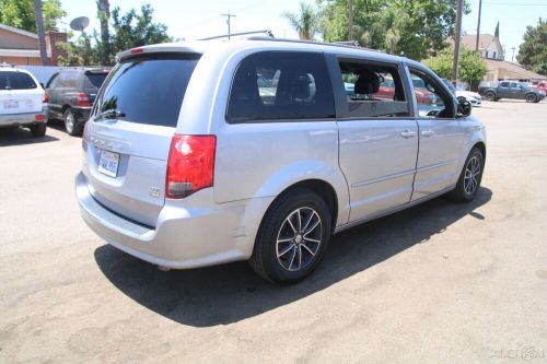 2017 dodge grand caravan gt