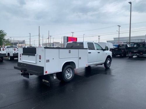 2024 ram ram 3500 chassis cab ram 3500 tradesman crew cab chassis 4x4 60&#039; ca