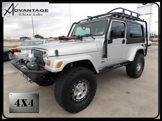 Silver lifted winch 35" shocks power liftgate window tint4x4 roof rack aux
