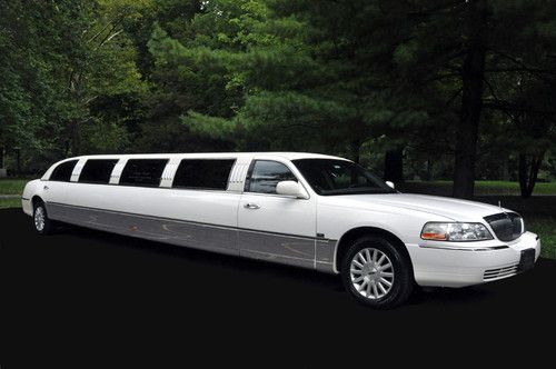 2005 lincoln towncar 180" extended stretch limousine