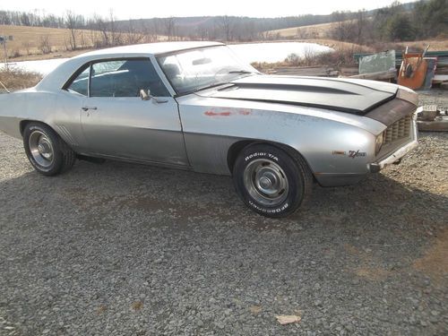 1969 chevrolet camaro z28 dz 302 #s match m22  4 speed  12 bolt barn find x77d80