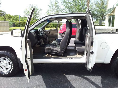 2005 gmc canyon z71 sle extended cab pickup 4-door 3.5l