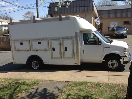 2008 ford e-350 super duty base cutaway van 2-door 5.4l