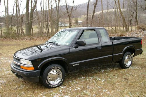 2000 s10 excab, 4.3v6, auto,ac, 48k original miles, no reserve!