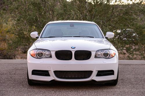 2010 bmw 135i alpine white with sport, premium, comfort access, warranty, more!