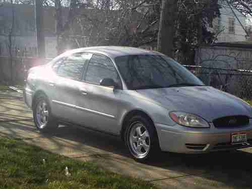 2005 FORD TAURUS SE, image 4
