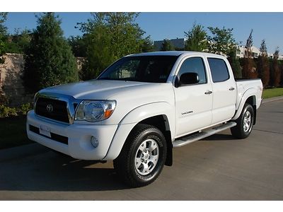 1 owner, trd off road, tx, 4x4, auto, double cab, sr5, books, window sticker