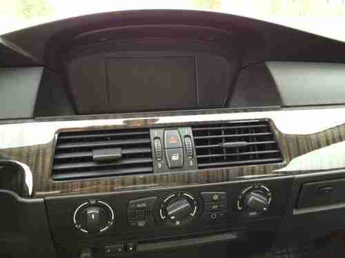 FOR SALE 2005 BMW 525 DIESEL, image 3