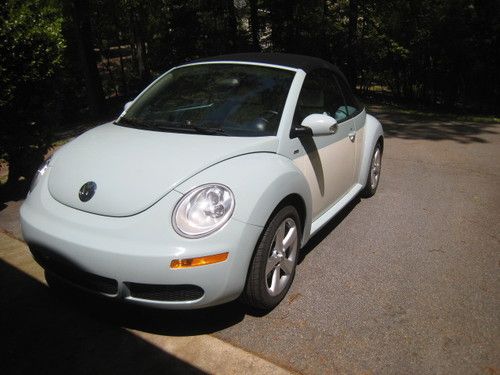 2010 volkswagen convertible -final edition-factory warranty