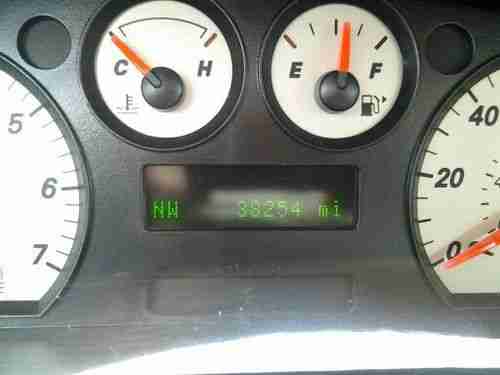 2005 Mercury Sable Platinum Edition Sedan 4-Door 3.0L, image 4