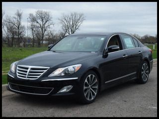 2013 hyundai genesis r-spec 5.0 v8 / navigation / bluetooth / lane departure