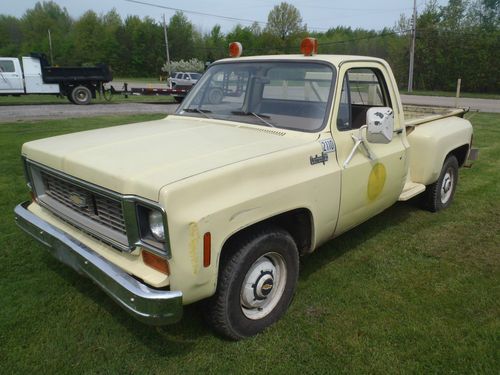 1974 chevy c-20 step side truck, wood bed with winch, 55,576 actual miles,