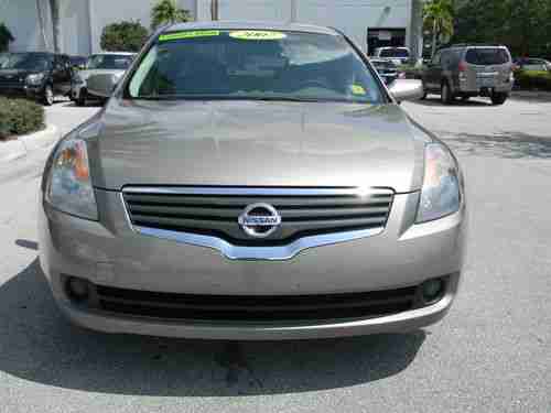 2007 Nissan Altima S Sedan 4-Door 2.5L, image 3