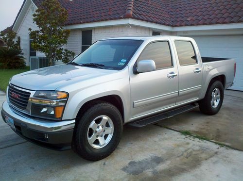 2011 gmc canyon crew cab 4 doors like new