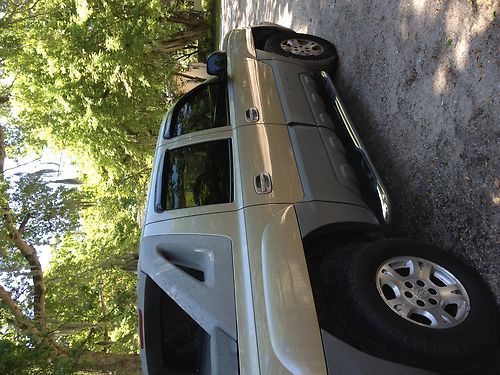 2002 chevrolet avalanche 1500 z71 crew cab pickup 4-door 5.3l. no reserve