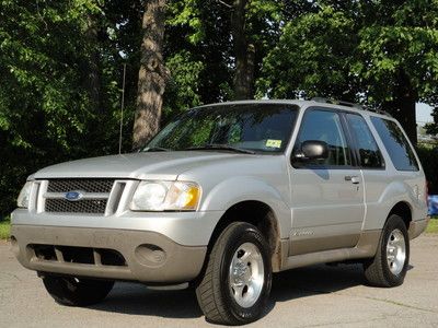 No reserve ford 4wd awd 2dr cold a/c clean runs drives great