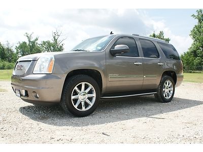 Yukon denali navigation sunroof cooled seating dvd player 20 inch chrome wheels