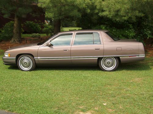 1995 cadillac deville base sedan 4-door 4.9l