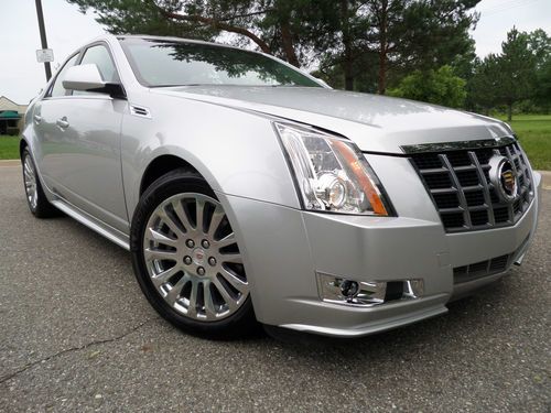 2013 cadillac cts premium / nav / rear camera/ leather/ panoroof/ no reserve
