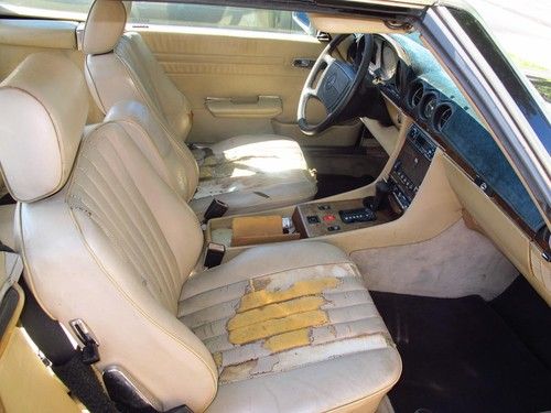 1986 Mercedes 560SL roadster good basis for restoration, image 2