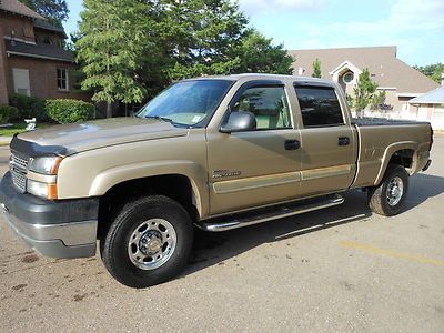 2005 2500 lt crew 2wd 6.6 diesel factory dvd 1 owner mint condition