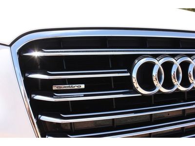 Premium PackageNavigation Panoramic Sunroof Bang & Olufsen Sound System Leather, image 8