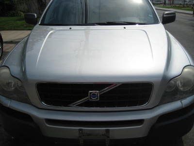 2005 volvo xc90 2.5turbo.awd.lthr.3rdrow. 1-owner.superb.dlr mntd.no reserve!!!!