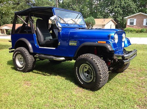 1985 jeep cj7 renegade with super chevy v8 &amp; sm465 - better than like new