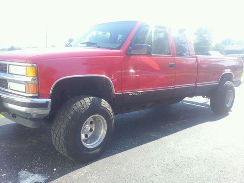 1995 chevrolet k1500 silverado lifted! diesel!!  extended cab pickup 3-door 6.5l