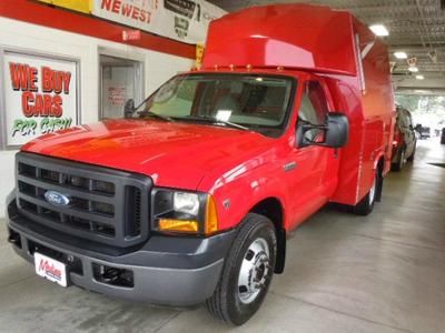 2wd reg cab 6.8l utility truck super duty abs driver air bag dual rear wheels