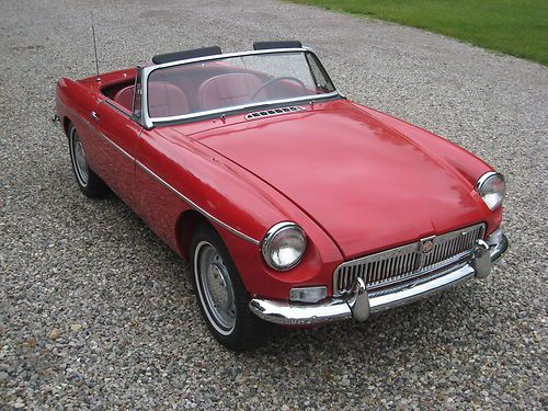 1964 MGB Roadster, very original, rotisseri type restoration, matching numbers, image 6