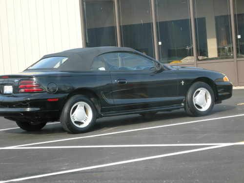 1995 Ford Mustang, Convertible, Black, 57,000 Adult Driven Miles, US $5,500.00, image 2