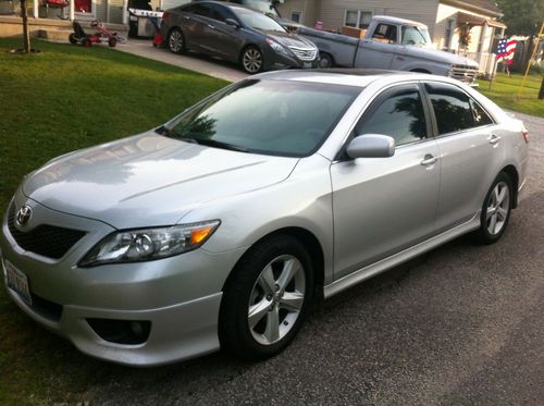 2010 toyota camry se sedan 4-door 3.5l