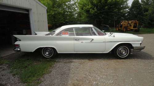 1961 chrysler newport 2-dr hardtop coupe