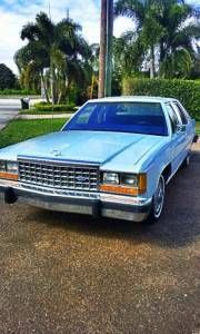 1985 ford ltd crown victoria sedan 4-door 5.8l